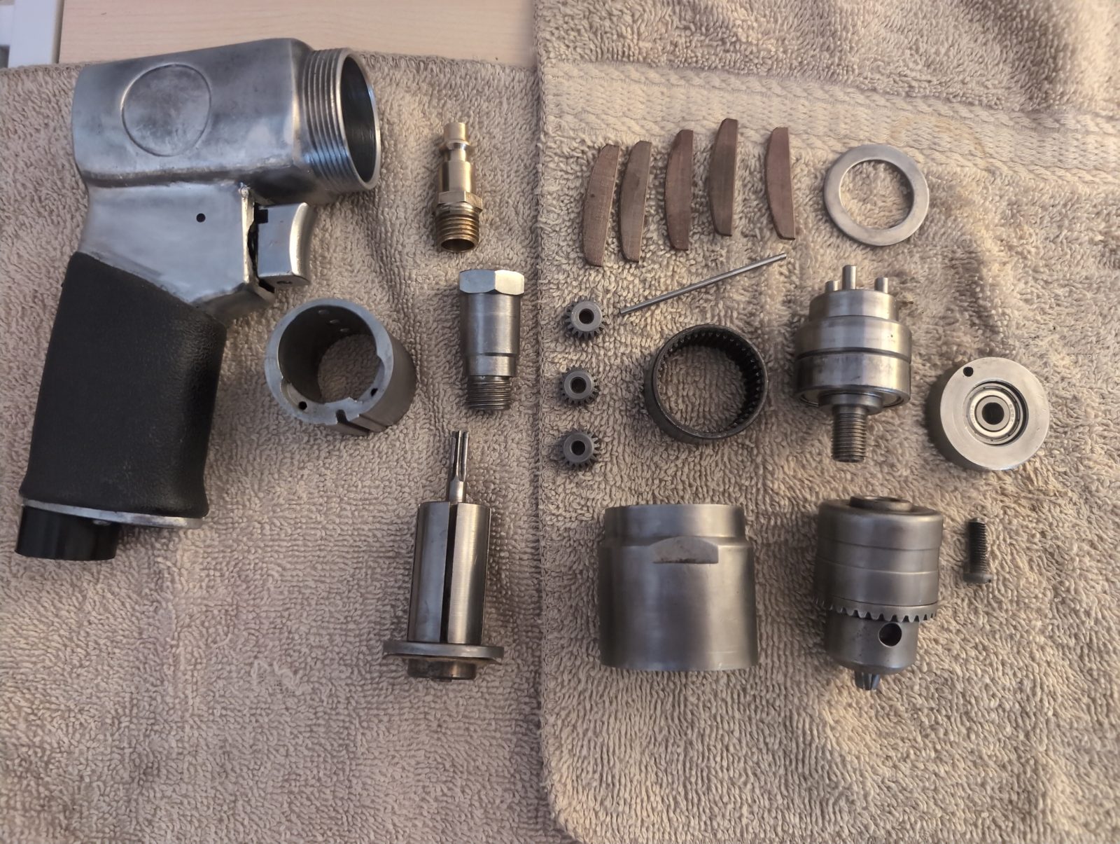 Restoring air drill